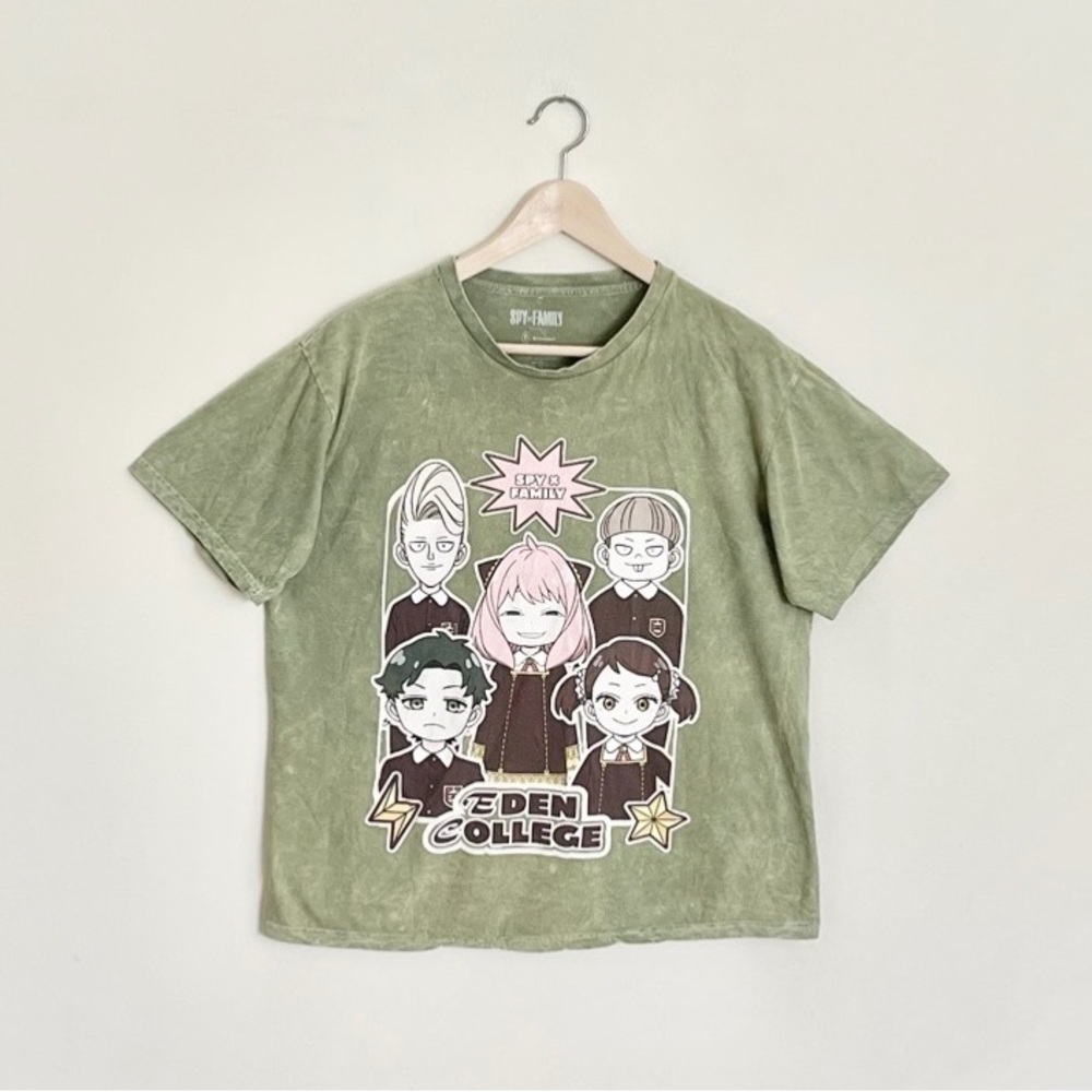 Spy X Family Anya Group Green Stone Wash Boyfriend Fit Anime T Shirt Women’s L